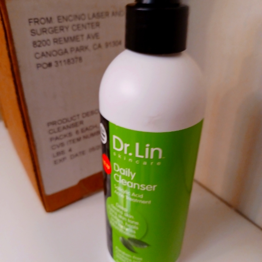 6 bottles Dr. LIN Acne Cleanser 8oz each